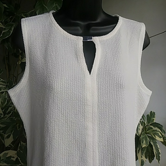 Calvin Klein Tops - 🌞 [NWT] Calvin Klein blouse - Sz S